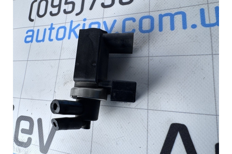 Клапан електромагнітний перетворювач тиску Audi A4 [B6] 2000-2004 8E0906628