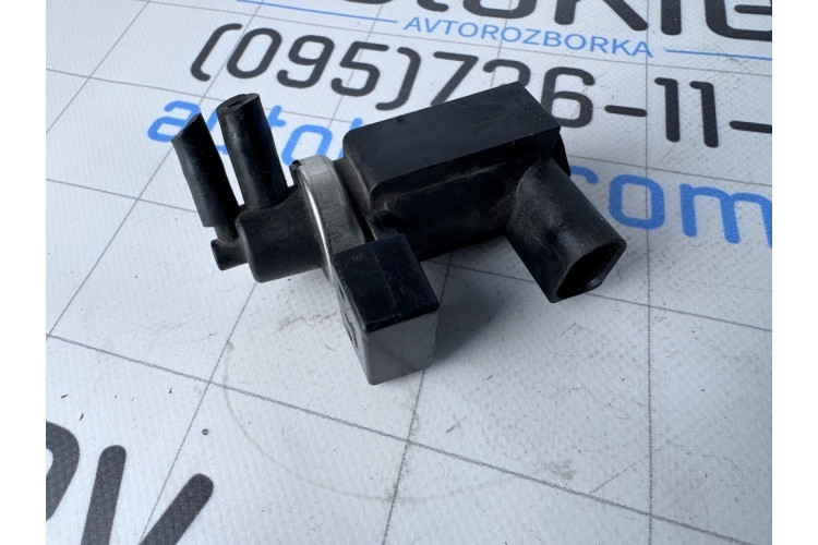 Клапан електромагнітний перетворювач тиску Audi A4 [B6] 2000-2004 8E0906628