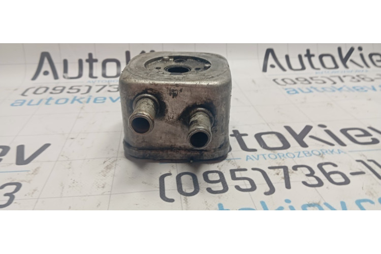 Теплообмінник радіатор масляний Audi A8 [4D] 1999-2002 028117021E