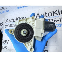 Моторчик склопідйомника передній лівий Mercedes Benz GLK-Class X204 2008-2015