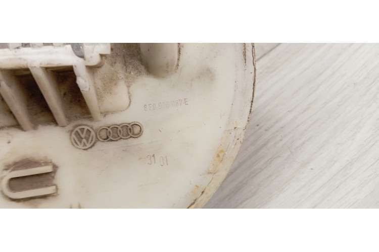 Насос паливний бензин у зборі занурювальної Audi A6 [C5] 1997-2004 8E0906087E