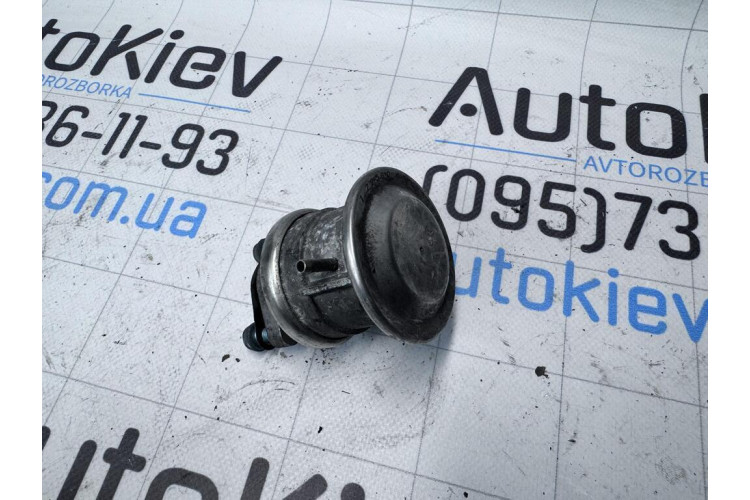 Клапан рециркуляції вихлопних газів Audi A4 [B6] 2000-2004 06C131102A