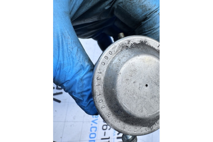 Клапан рециркуляції вихлопних газів Audi A4 [B6] 2000-2004 06C131102A