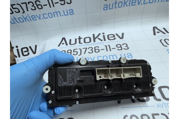Блок управління клімат контролю Skoda Octavia (A5 1Z-) 2004-2013 1Z0907044J