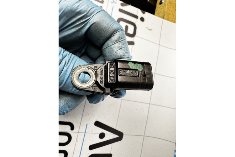 Датчик положення розподільного валу Audi A8 [4E] 2002-2010 07L905163C