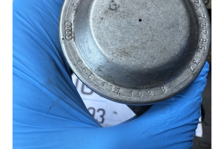 Клапан рециркуляции вторичного воздуха egr Audi A7 (4G8) 2011-2018 06E131102B