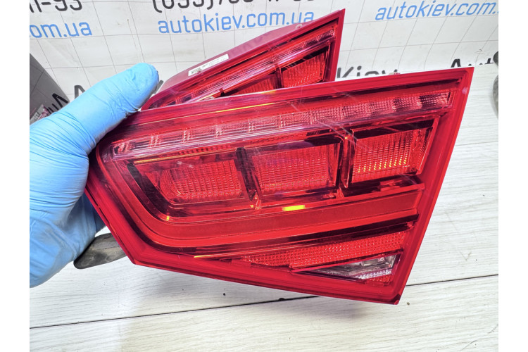 Фонарь задний правый внутренний Audi A8 [4H] 2010-2017 4H0945094