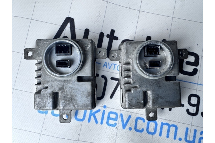 Блок ксенонової лампи Audi Allroad quattro 2006-2012 8K0941597C