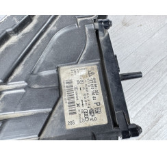 Фара bi-xenon адаптивный  Audi A8 D4  2010-2014