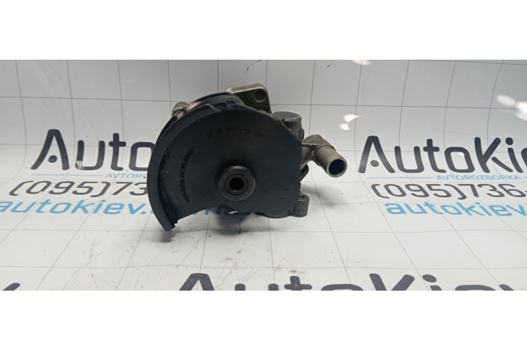 Насос гур разбит шкив Mercedes Benz W204 2007-2015 A0064666801