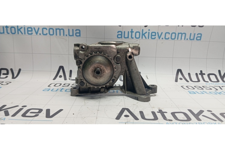 Насос масляний двигун Audi A8 [4D] 1999-2002 059115105H