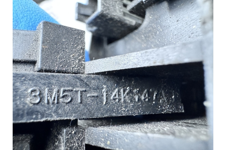 Подрулевой переключатель управления магнитолой Ford Focus II 2008-2011 3M5T14K147AD