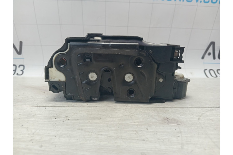 Замок двери задней правой VW Golf VII 2012-2020 5K4839016S Замок двери задней правой VW Golf VII 2012-2020 5K4839016S