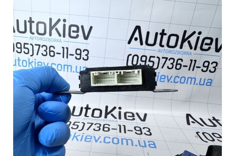 Блок управления зеркалами Lexus ES 2012-2018 8943033190