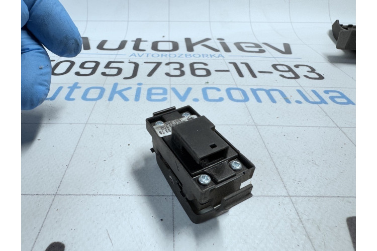 Кнопка склопідйомника пасажира Mercedes Benz W215 CL coupe 1999-2006 2208213379