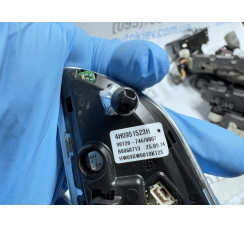 Блок багатофункціональних клавіш рульового колеса Audi A8 [4H] 2010-2017