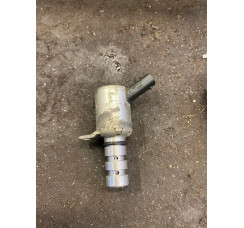 Клапан електромагнітний положення фаз розподільного валу Porsche Macan 2013>