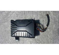 Підсилювач звуку магнітоли VW Passat [B5] 2000-2005