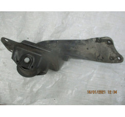 Накладка правої опори Seat Toledo III 2004-2009