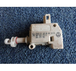 Активатор замку кришки бензобака Audi A8 [4D] 1999-2002