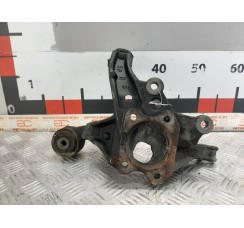 Кулак поворотный (цапфа) задний правый Toyota Camry V50 2011-2018