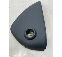 Бічна заглушка лев чорна Audi A8 [4H] 2010-2017