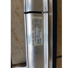 Сонцезахисна шторка двері задньої лев. Audi A8 [4H] 2010-2017