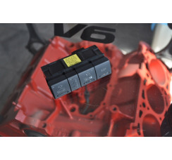 Блок кнопок регулювання пневмопідвіски Audi Allroad quattro 2000-2005