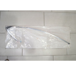 Молдинг двері задній лівий хром Lexus ES 2012-2018