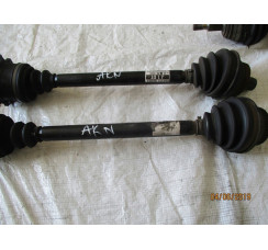 Піввісь передня ліва Skoda Superb 2002-2008
