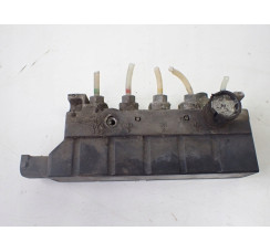 Блок клапанов пневмоподвески Mercedes Benz W220 1998-2005