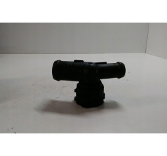 Фланець системи охолодження (трійник) Seat Toledo II 1999-2006