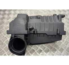 Кришка повітряного фільтра VW Caddy III 2004-2015