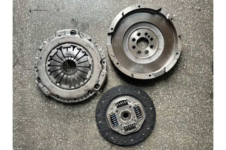 Маховик всборе диск корзина идеал Mercedes Benz A170 2660301605