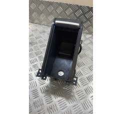 Бардачок рольставня підсклянник тунель Volvo V60 2011-2018