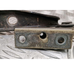 Петля капота права VW Passat [B5] 1996-2000