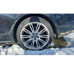 Диск с резиной R20 параметры 9JX20H2 ET37 5x112 Audi A8 [4H] 2010-2017