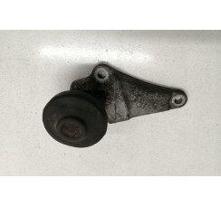 Кронштейн двигуна VW Passat [B5] 1996-2000