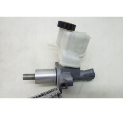 Главный тормозной цилиндр Mercedes Benz W204 2007-2015